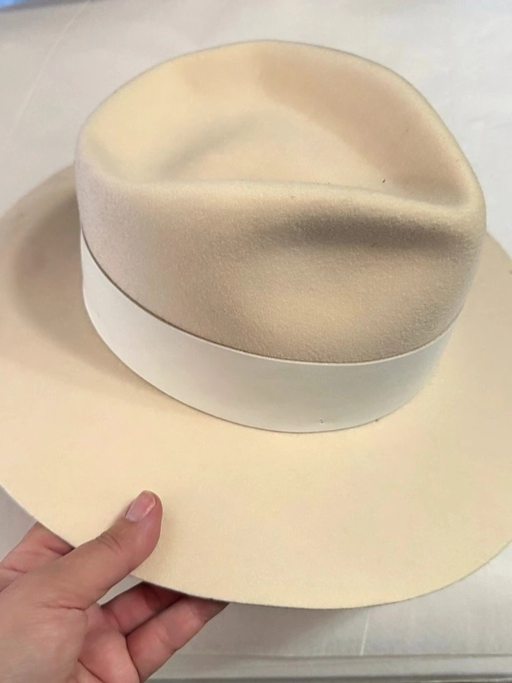 Janessa Leone Alessia Wool Wide Brim Hat in Cream Size Medium NWT